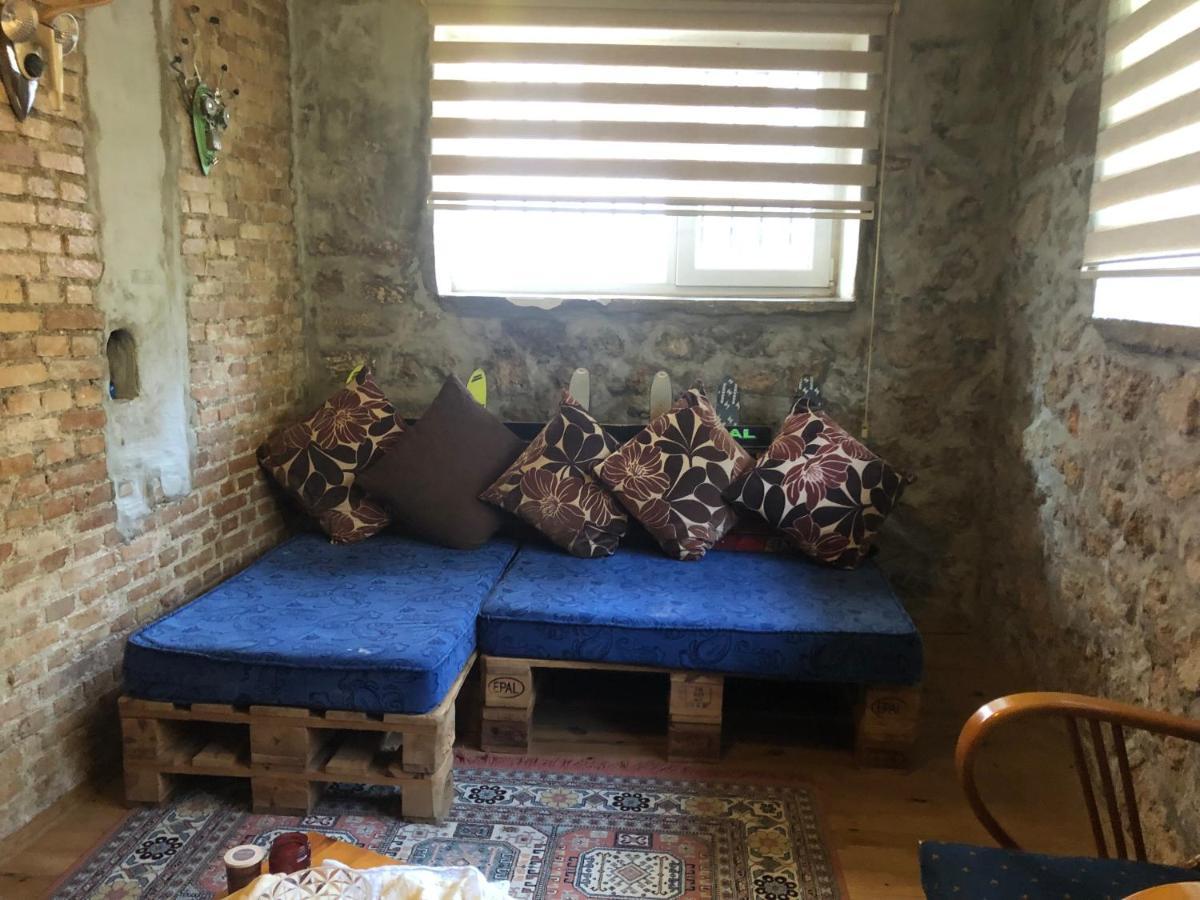 Apartment Ozzy Homes