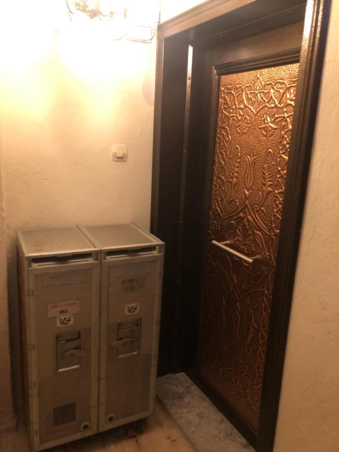 Ozzy Homes Apartment *